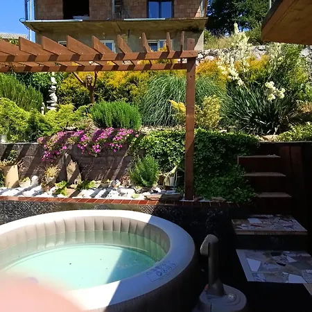 Garage アパート *